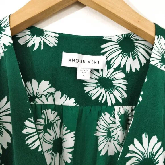 Amour Vert Coastal Floral Amelia Wrap Dress Small - Picture 3 of 7
